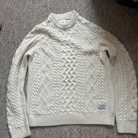 Rory Gilmore Cableknit Cream sweater - m - Picture 1 of 3
